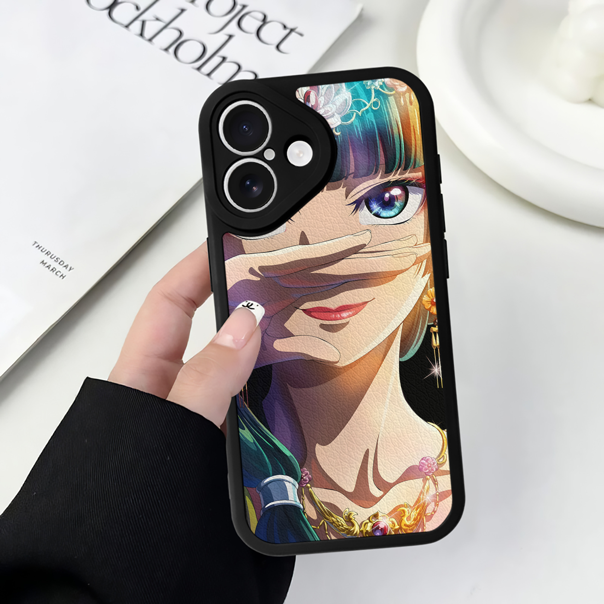 （画像用） 薬屋のひとりごと The Apothecary Diaries 【iPhone 16シリーズ対応】シリコンスマホケース（レザー調） 材質：シリコン